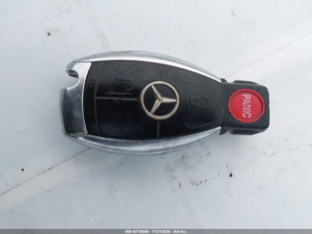 Mercedes-Benz E-Class Image 3