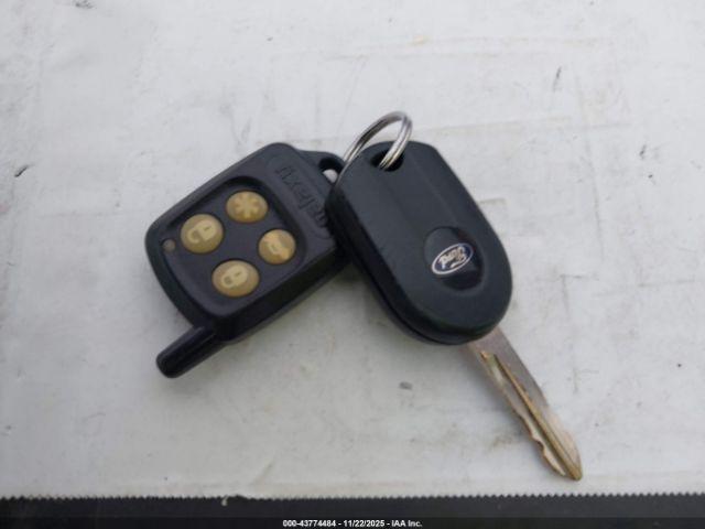 Ford Escape Xlt Image 16