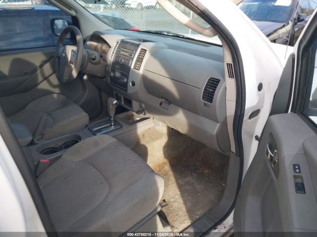 Nissan Frontier Se Image 5