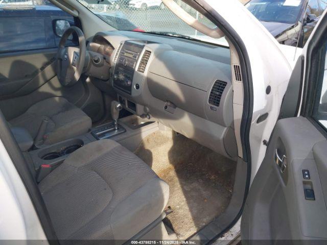 Nissan Frontier Se Image 5