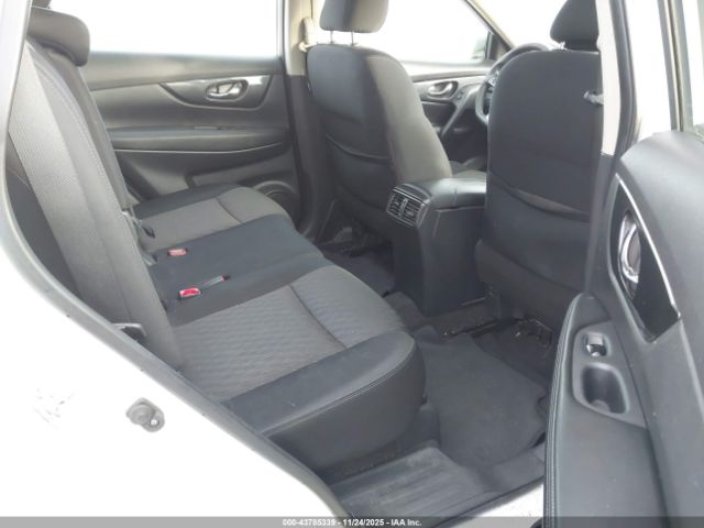 Nissan Rogue S Image 17