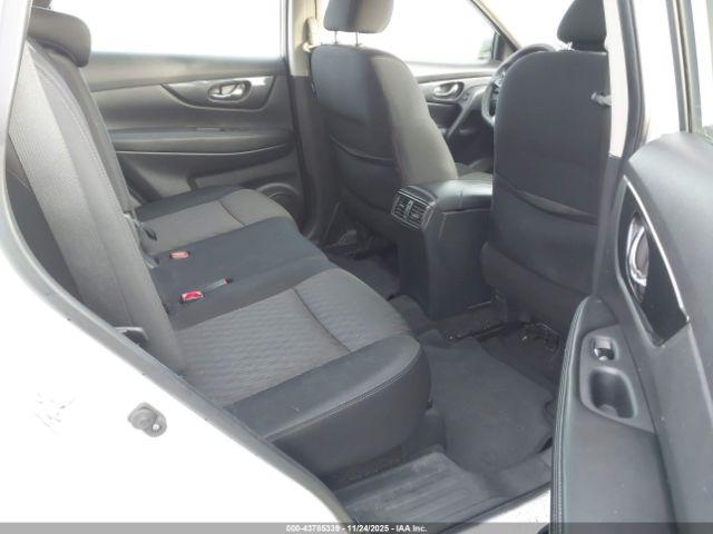 Nissan Rogue S Image 17