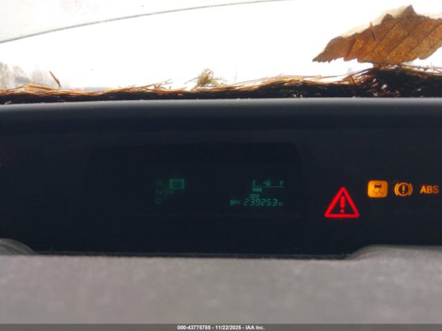 Toyota Prius Image 10