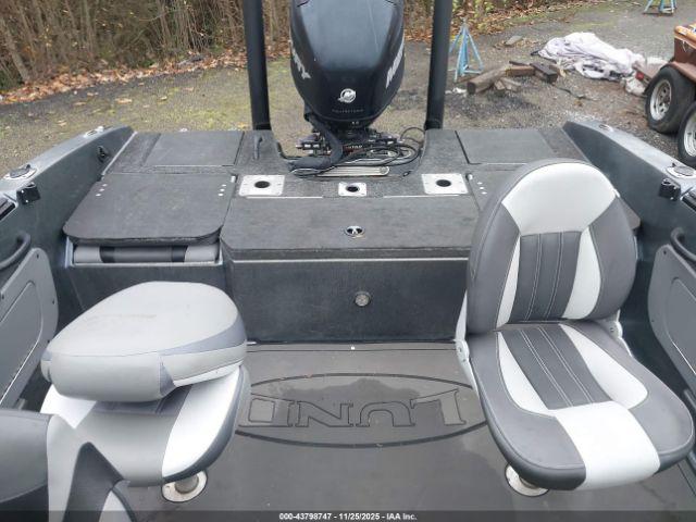 Lund 189 Pro-v Gl Image 10