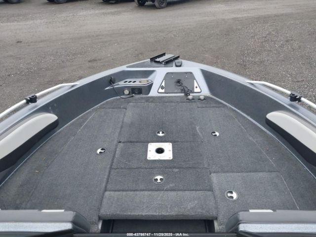 Lund 189 Pro-v Gl Image 12