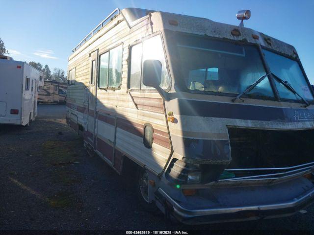  Salvage Chevrolet P30