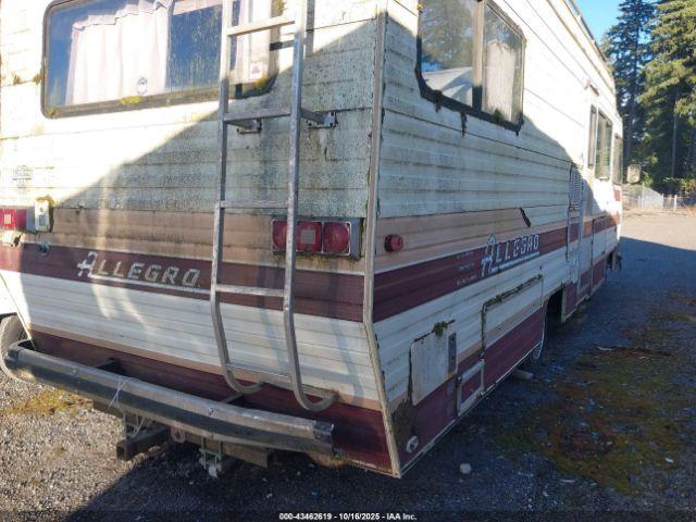 Chevrolet P30 Image 20