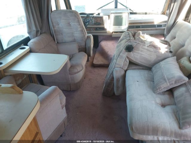 Chevrolet P30 Image 3