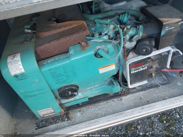 Chevrolet P30 Image 8