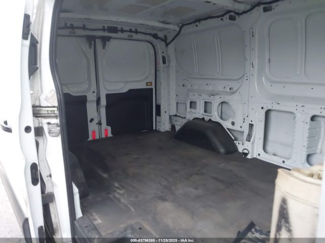 Ford Transit Image 9