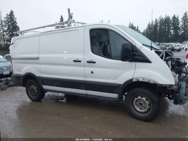 Ford Transit Image 15
