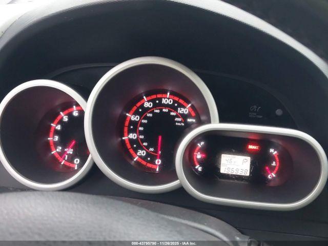 Toyota Matrix Image 9