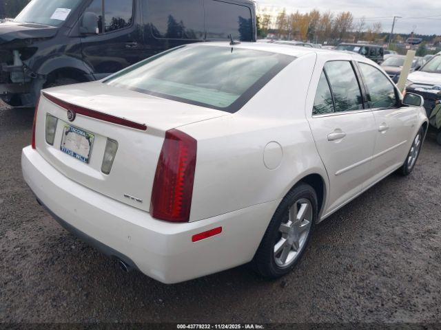 Cadillac STS V6 Image 13