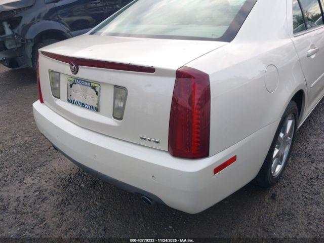 Cadillac STS V6 Image 2