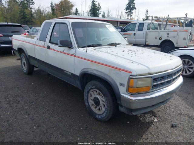  Salvage Dodge Dakota