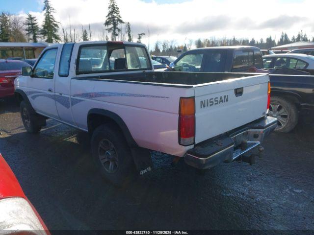 Nissan Truck Image 11