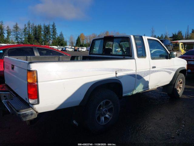 Nissan Truck Image 7