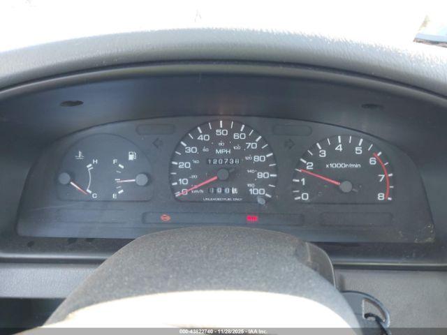 Nissan Truck Image 2