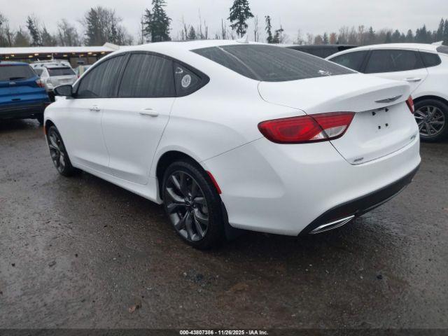 Chrysler 200 S Image 5