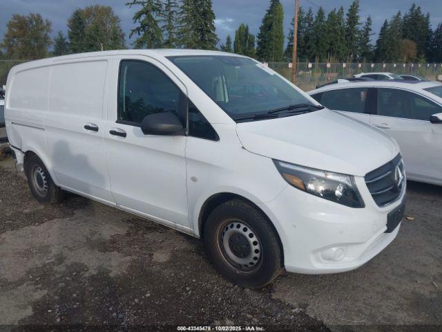  Salvage Mercedes-Benz Metris