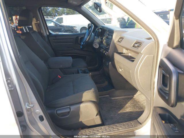 Honda Ridgeline Sport Image 2