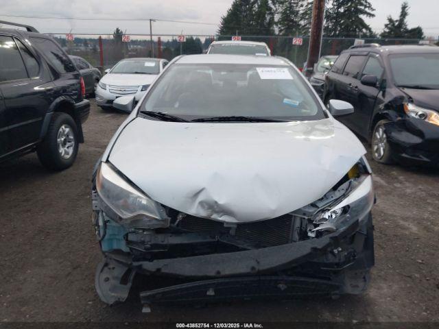 Toyota Corolla L Image 2