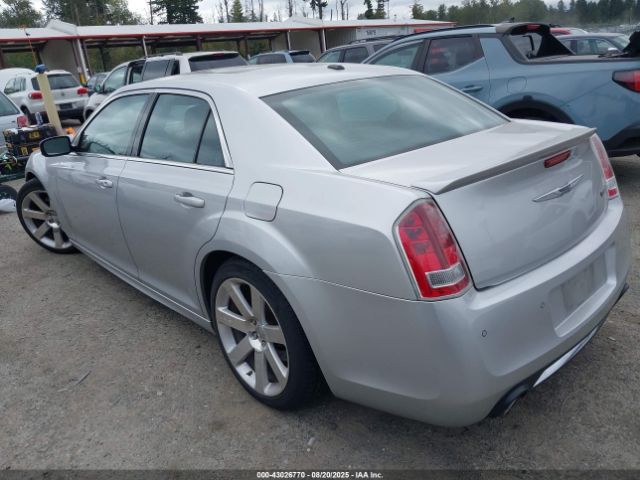 Chrysler 300 Srt8 Image 4