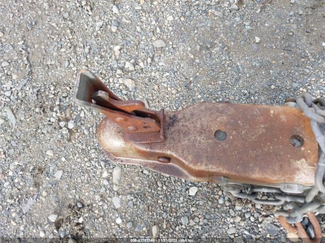 Lund Rowboat & Trailer Image 12