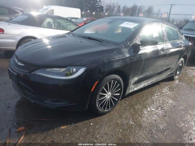 Chrysler 200 S Image 3