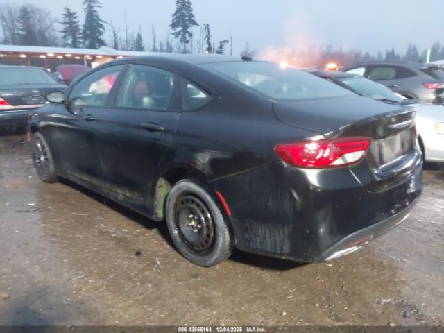 Chrysler 200 S Image 5