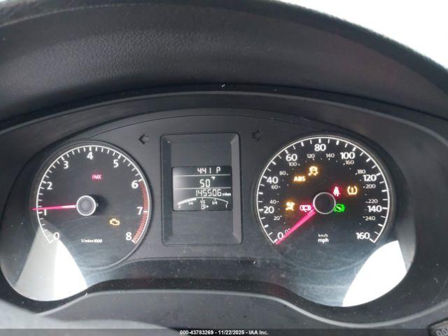 Volkswagen Jetta 2.0l S Image 6