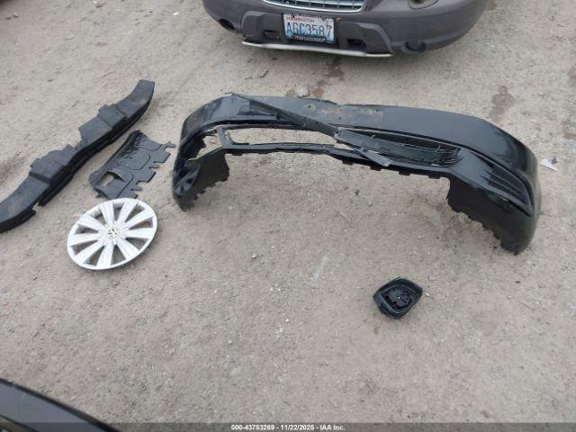 Volkswagen Jetta 2.0l S Image 12