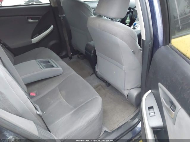 Toyota Prius Three Image 9