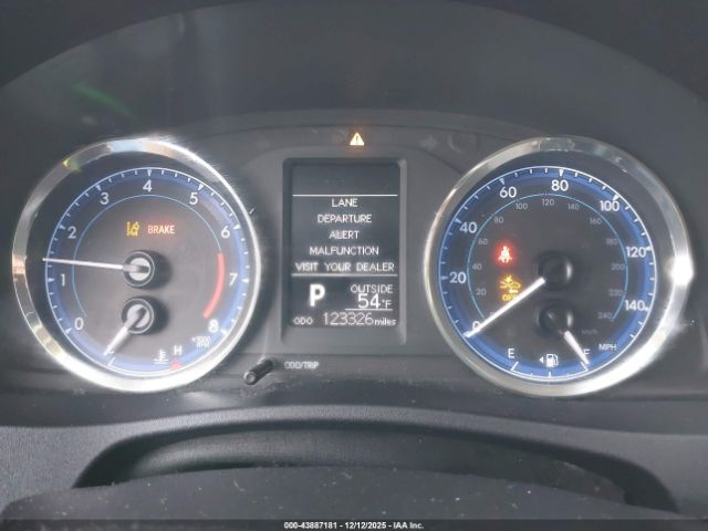 Toyota Corolla Le Image 4