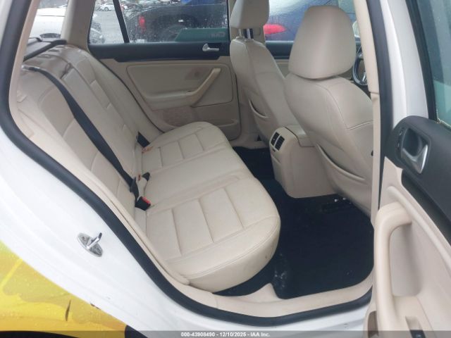 Volkswagen Jetta 2.0l Tdi Image 7