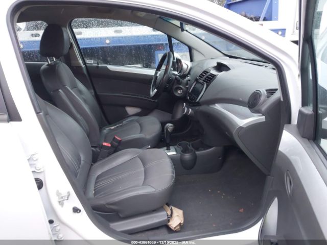 Chevrolet Spark 1lt Auto Image 11