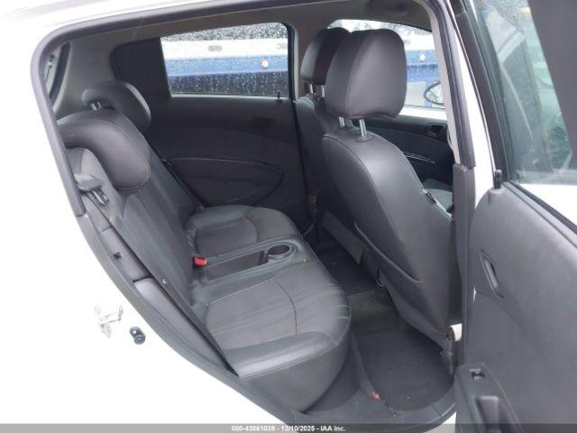 Chevrolet Spark 1lt Auto Image 2