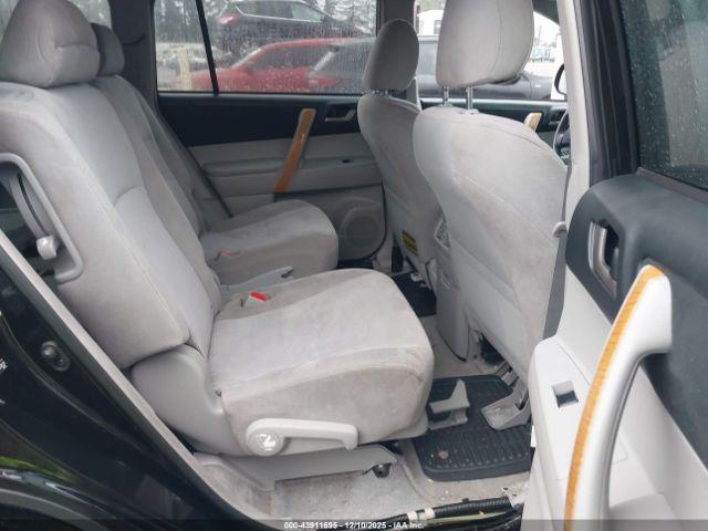 Toyota Highlander Image 9