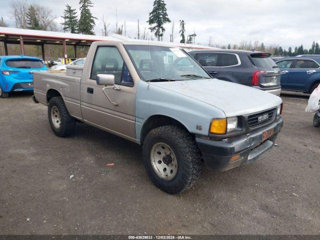  Salvage Isuzu Conventional