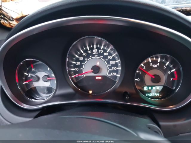 Chrysler 200 Lx Image 11