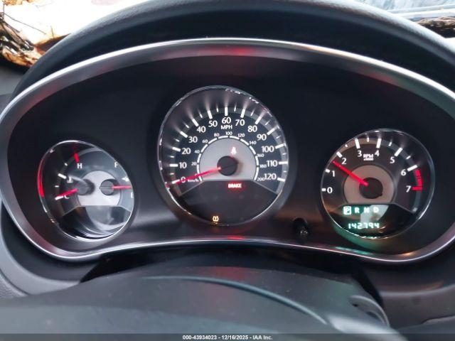 Chrysler 200 Lx Image 11