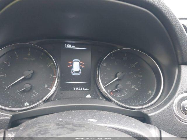 Nissan Rogue Sv Image 5