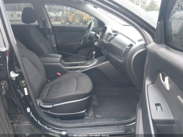 Kia Sportage Lx Image 2