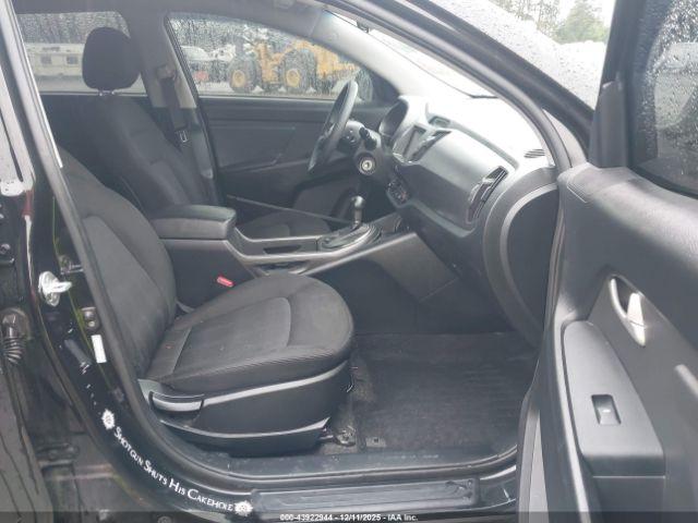 Kia Sportage Lx Image 2