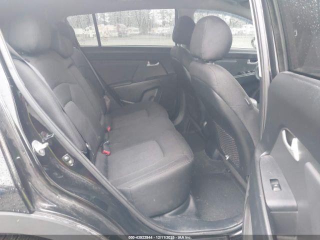 Kia Sportage Lx Image 4