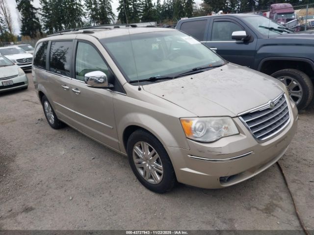 Chrysler Town & Country Limited Image 1