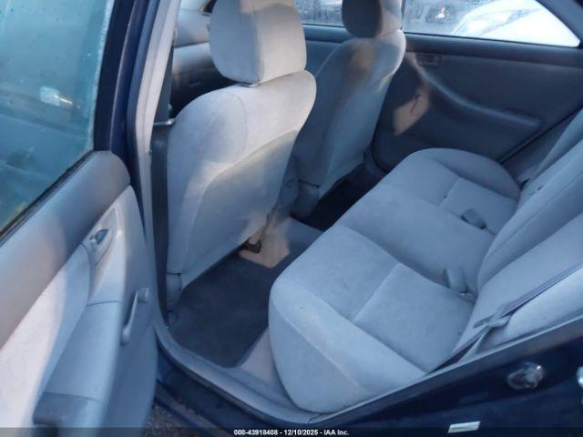 Toyota Corolla Ce Image 12