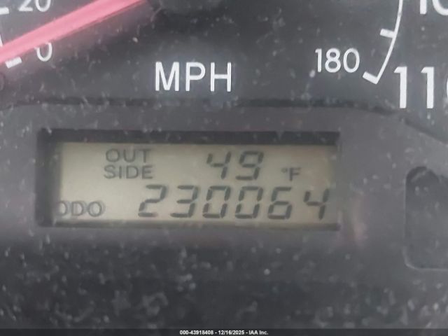 Toyota Corolla Ce Image 10