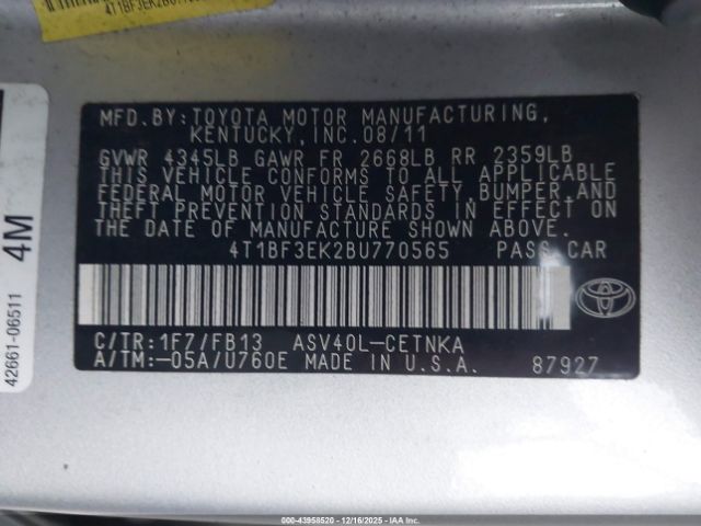 Toyota Camry Le Image 16