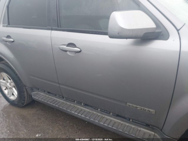 Ford Escape Image 11